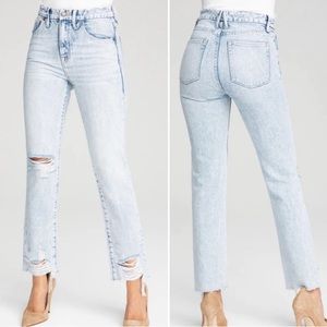 NWOT Good American Classic High Rise Distressed Light Wash Jeans 27/4